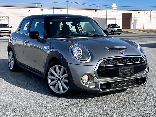 2019 MINI Cooper S Classic