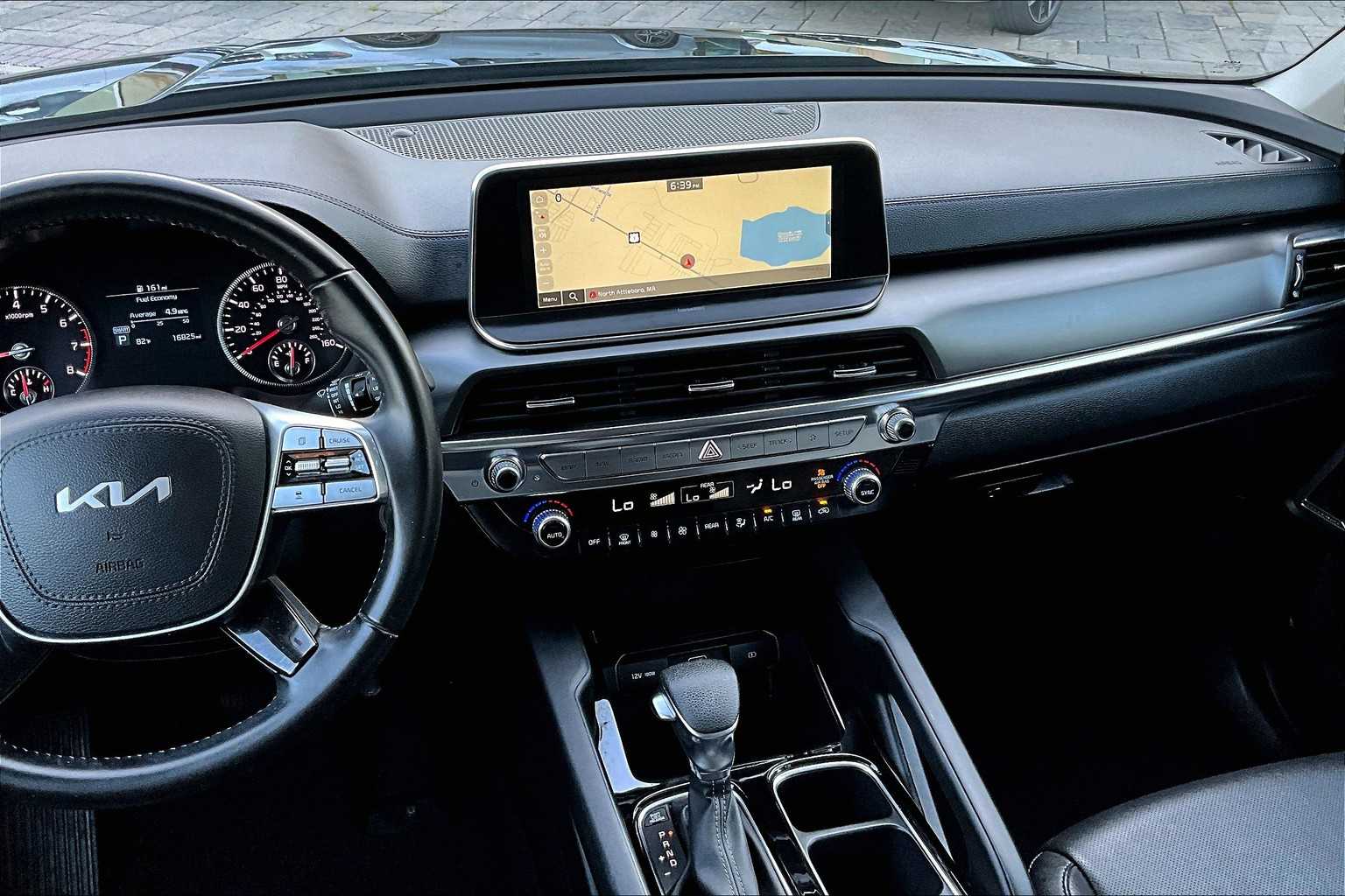 2022 Kia Telluride LX - Photo 19