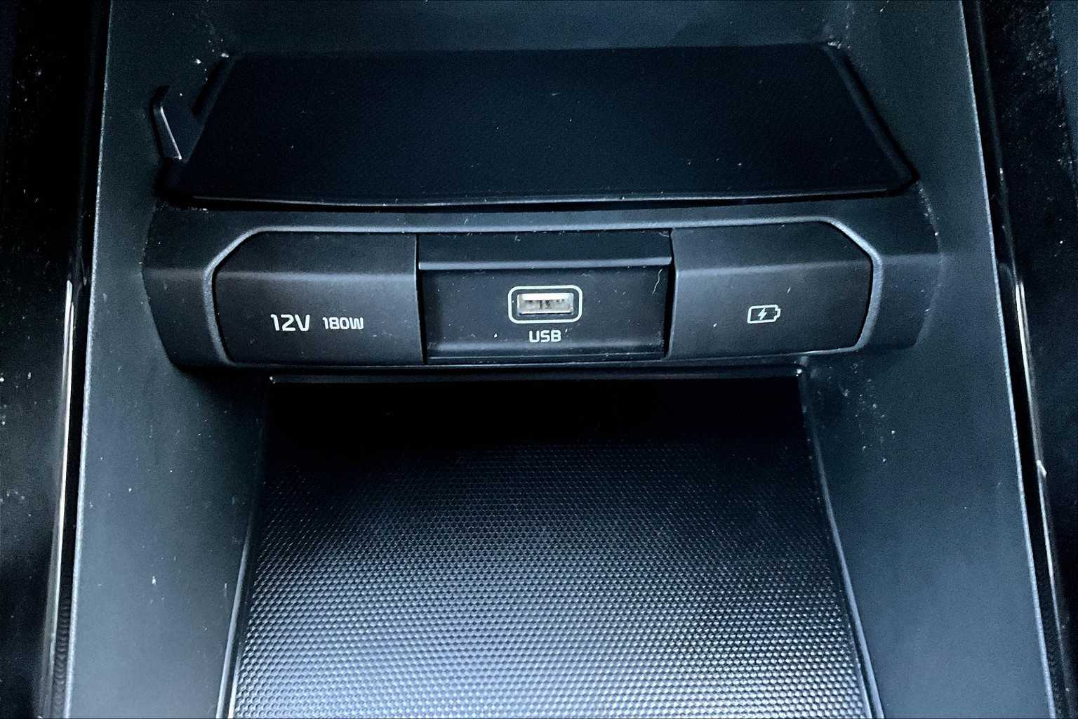 2022 Kia Telluride LX - Photo 26
