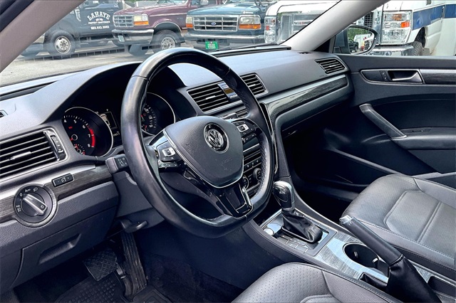 2018 Volkswagen Passat  - Photo 14