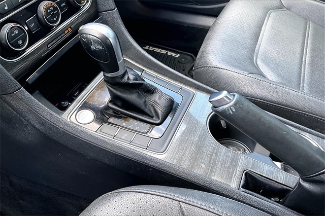 2018 Volkswagen Passat  - Photo 15