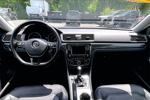 2018 Volkswagen Passat  - Photo 16
