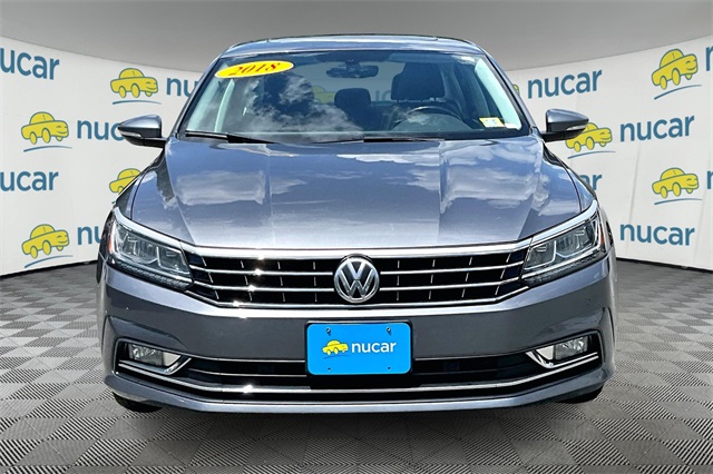 2018 Volkswagen Passat  - Photo 3