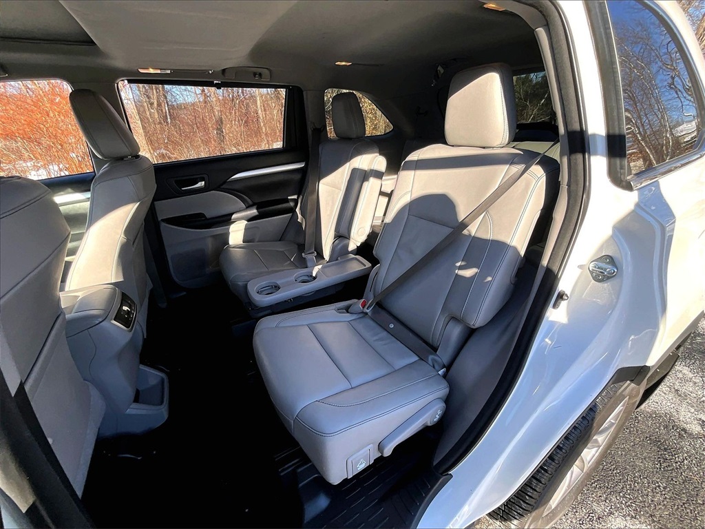 2018 Toyota Highlander SE - Photo 15