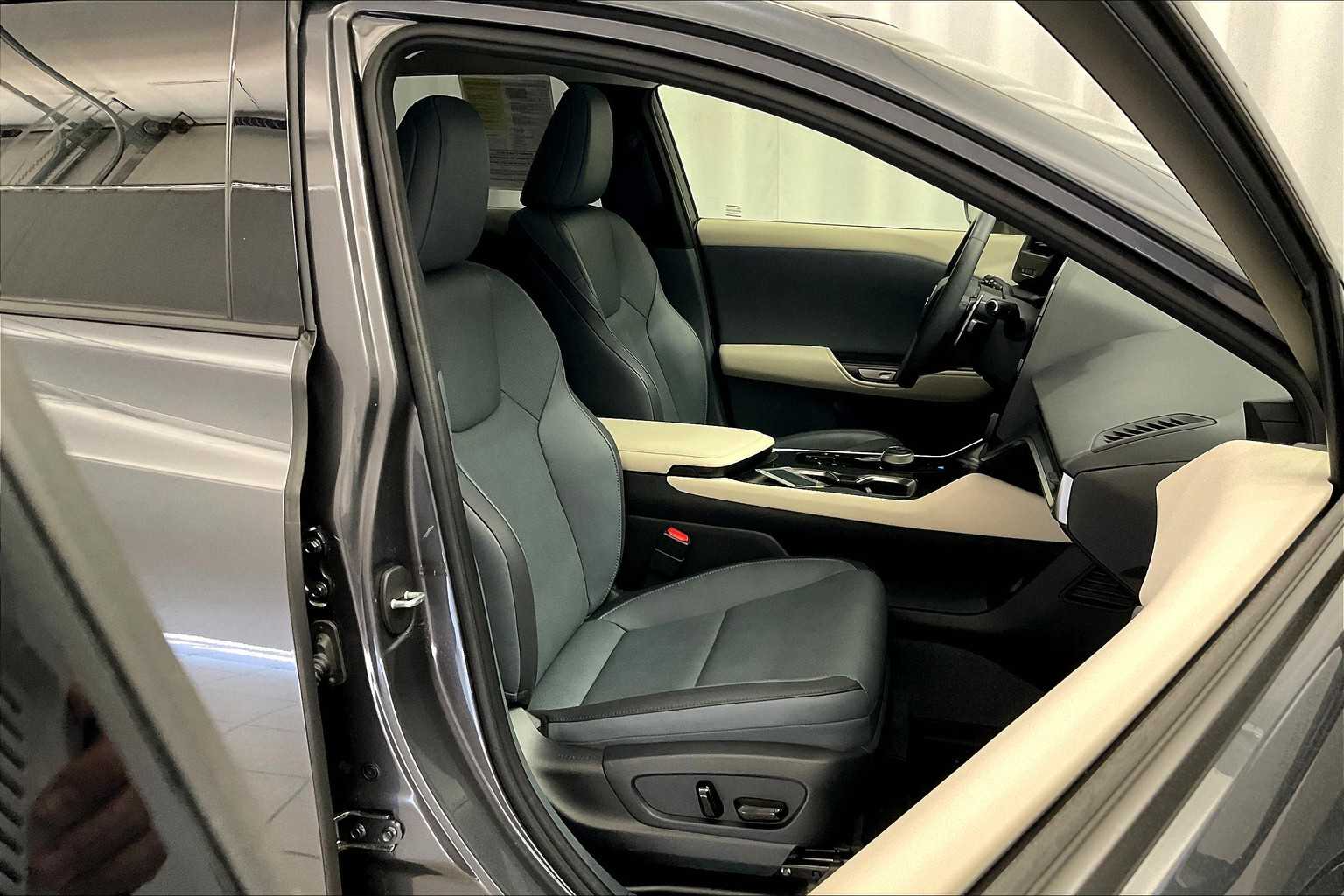 2024 Lexus RZ RZ 450e Premium - Photo 11