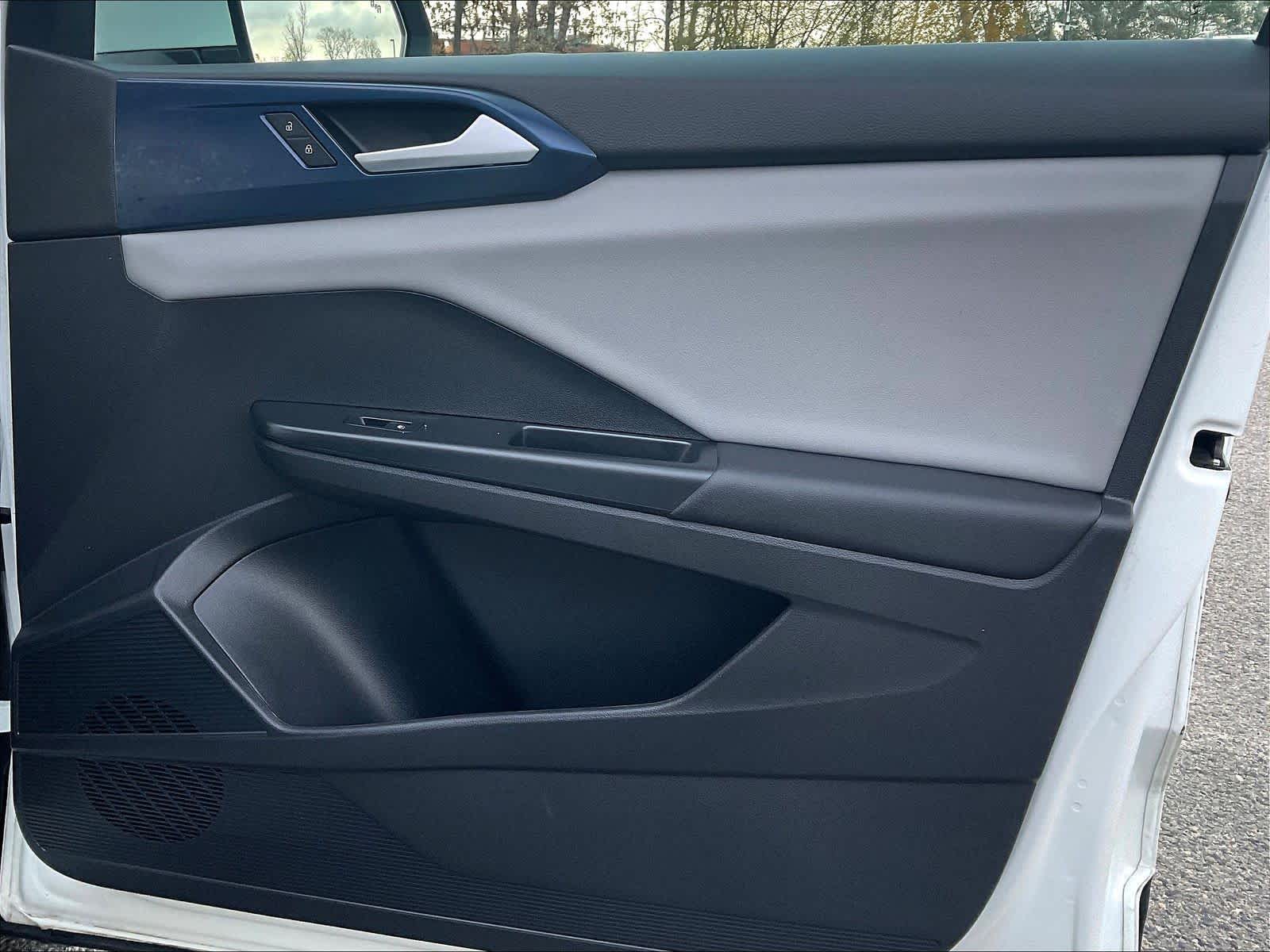 2022 Volkswagen Taos SE - Photo 12