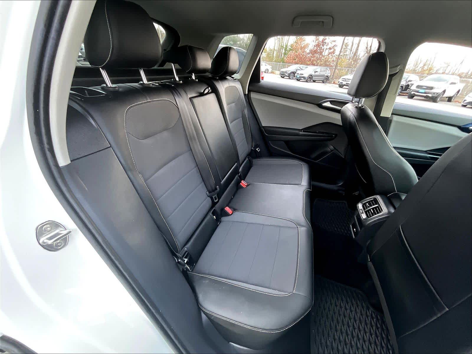 2022 Volkswagen Taos SE - Photo 16