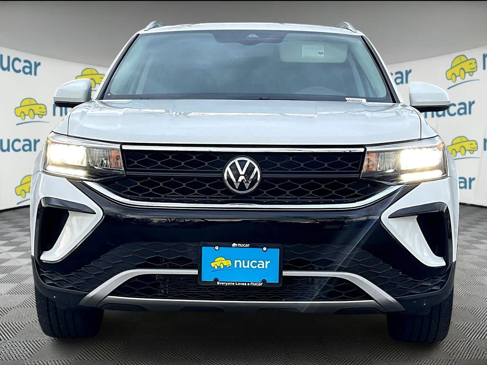 2022 Volkswagen Taos SE - Photo 2