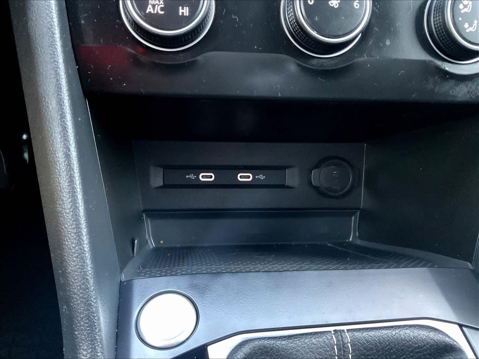 2022 Volkswagen Taos SE - Photo 25