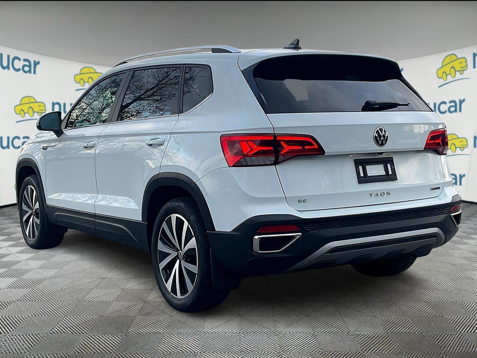 2022 Volkswagen Taos SE - Photo 4