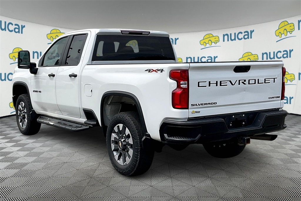 2021 Chevrolet Silverado 2500HD Custom - Photo 4