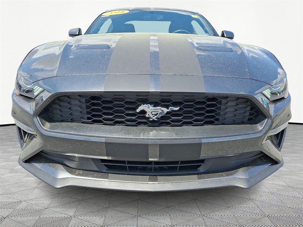 2018 Ford Mustang EcoBoost - Photo 2