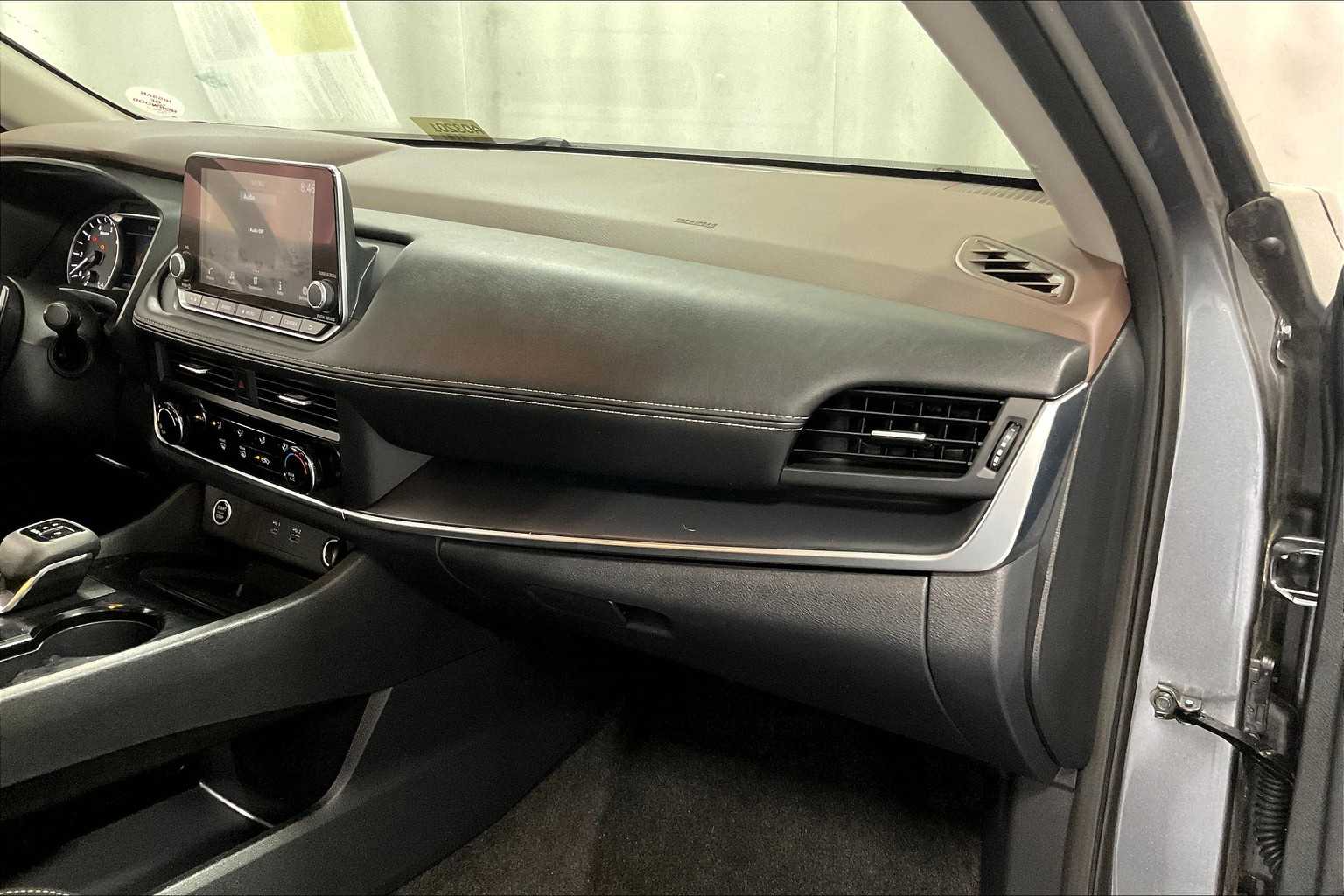 2023 Nissan Rogue S - Photo 13