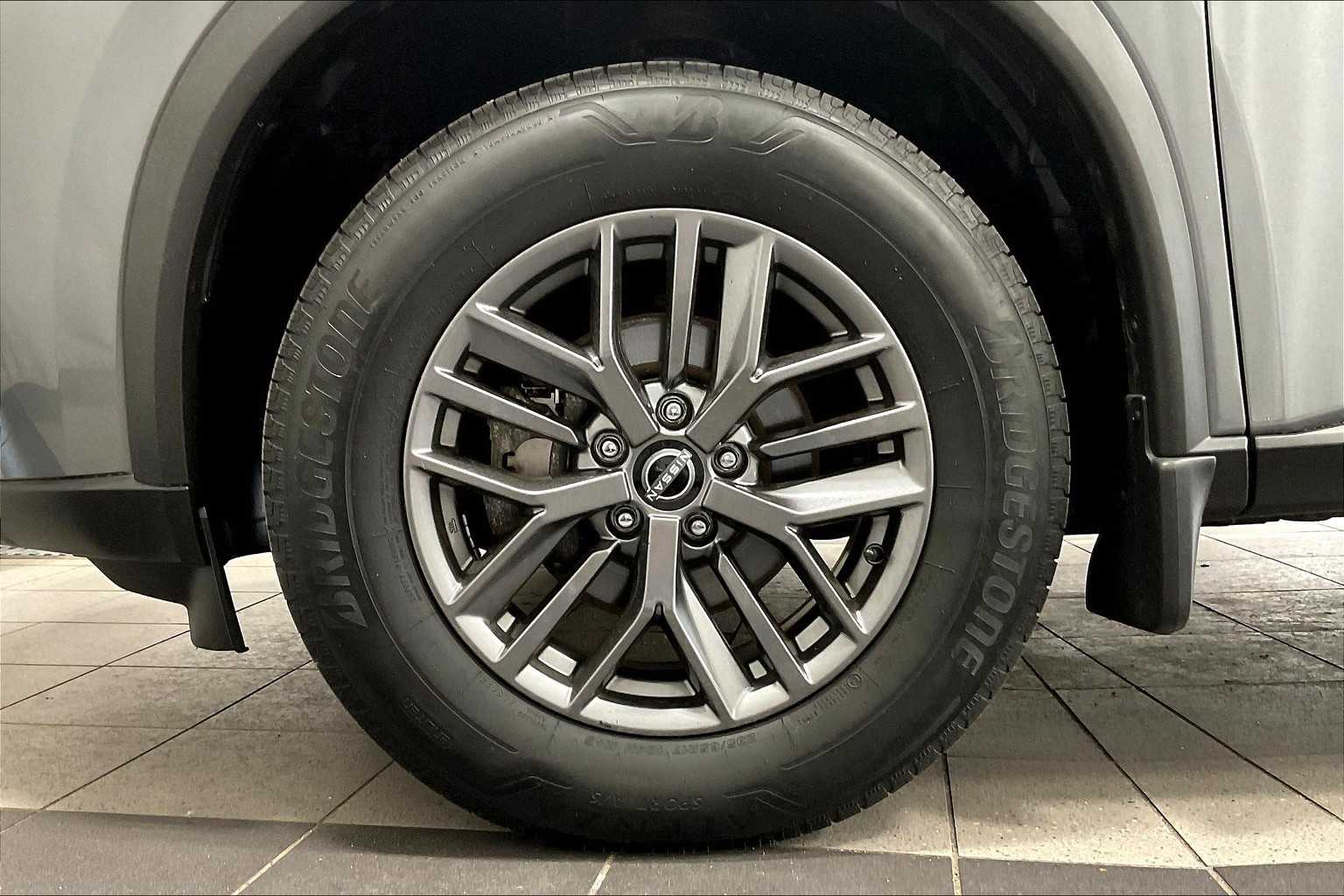 2023 Nissan Rogue S - Photo 7