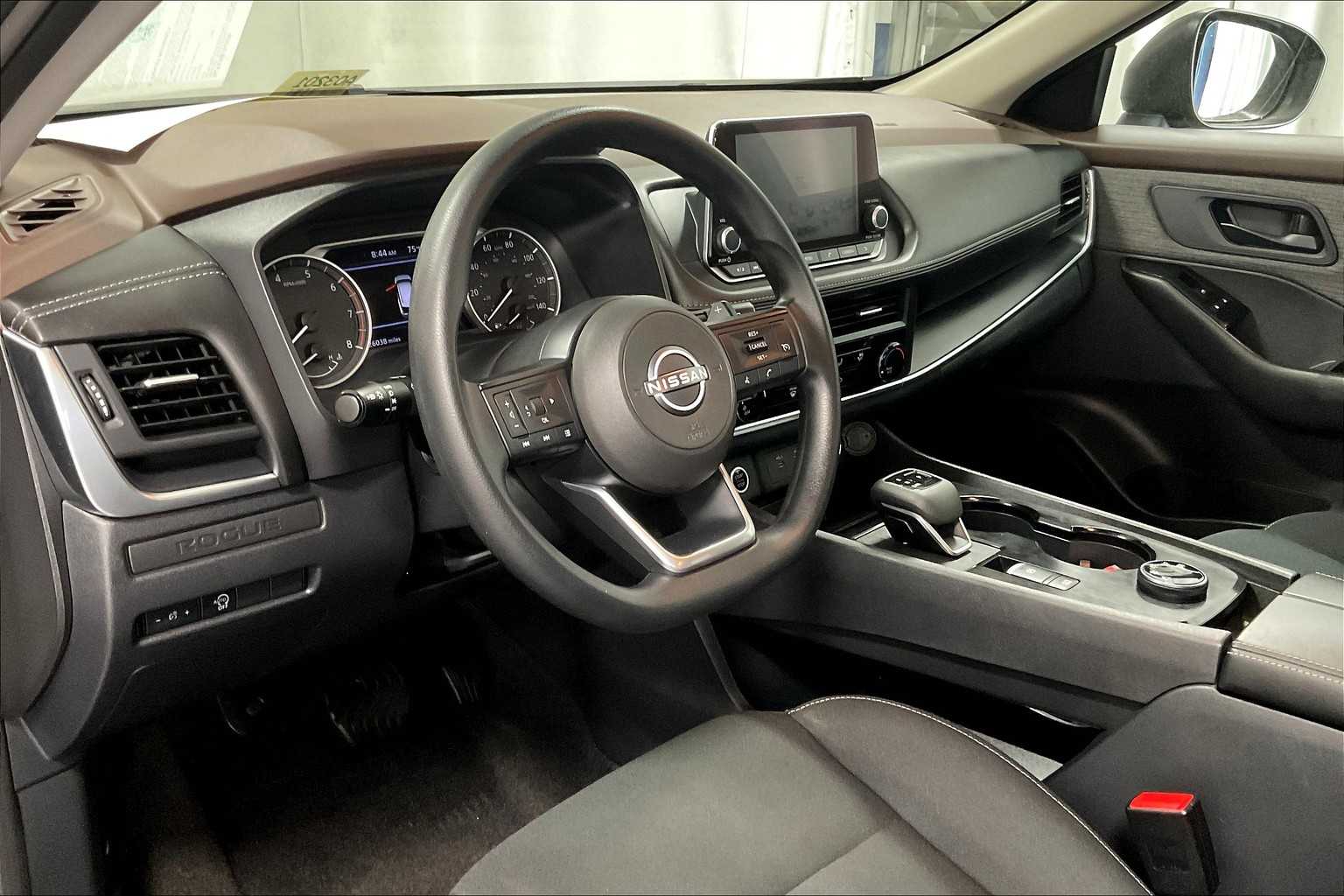 2023 Nissan Rogue S - Photo 8