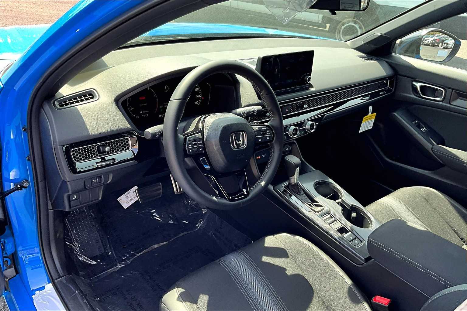 2025 Honda Civic Hatchback Sport - Photo 9