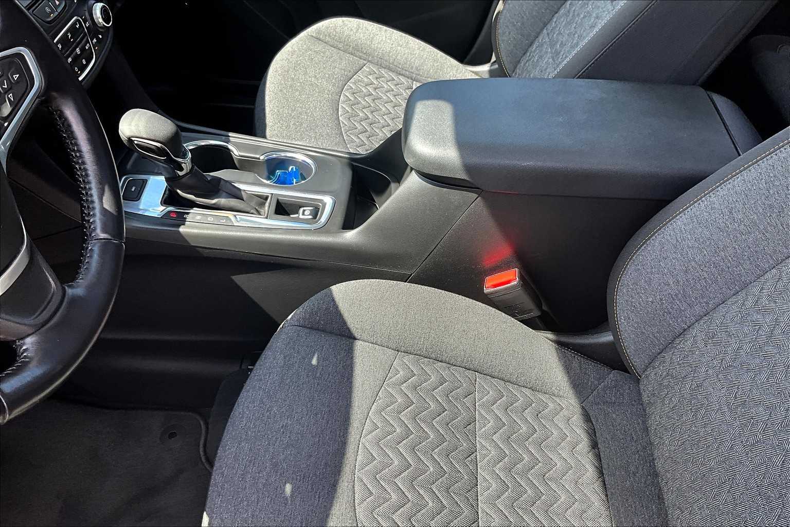 2022 Chevrolet Equinox LT - Photo 20