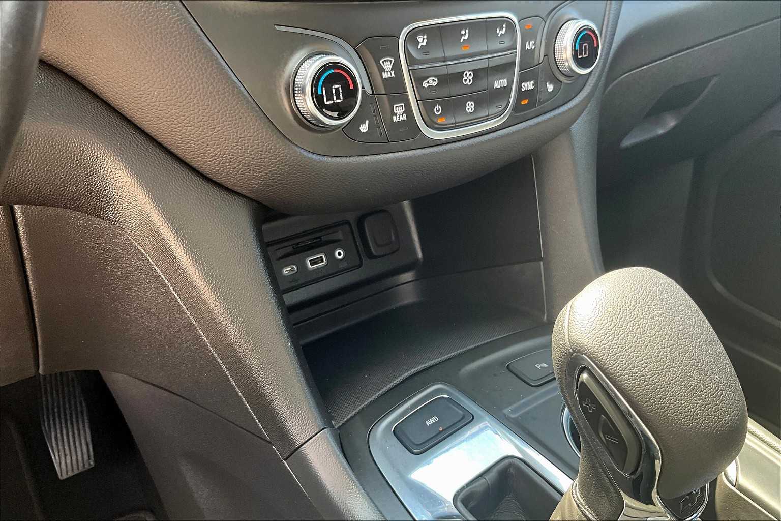 2022 Chevrolet Equinox LT - Photo 26