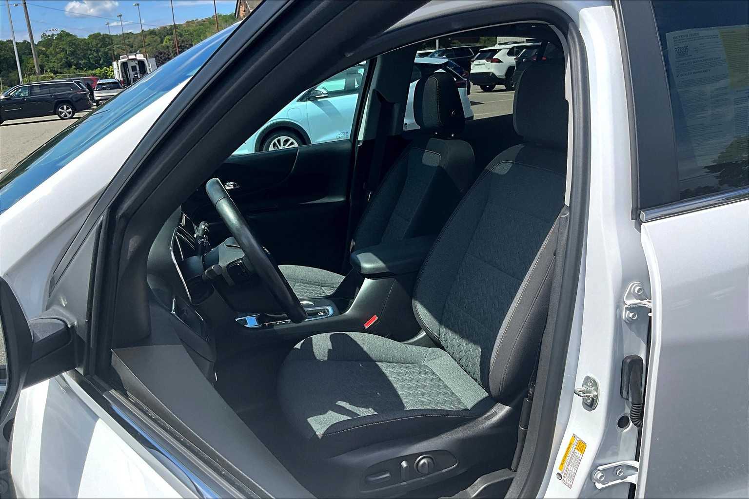 2022 Chevrolet Equinox LT - Photo 10