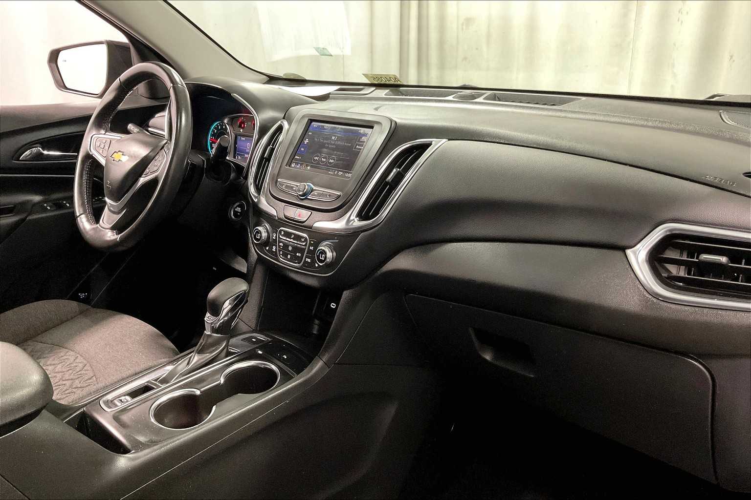 2022 Chevrolet Equinox LT - Photo 14