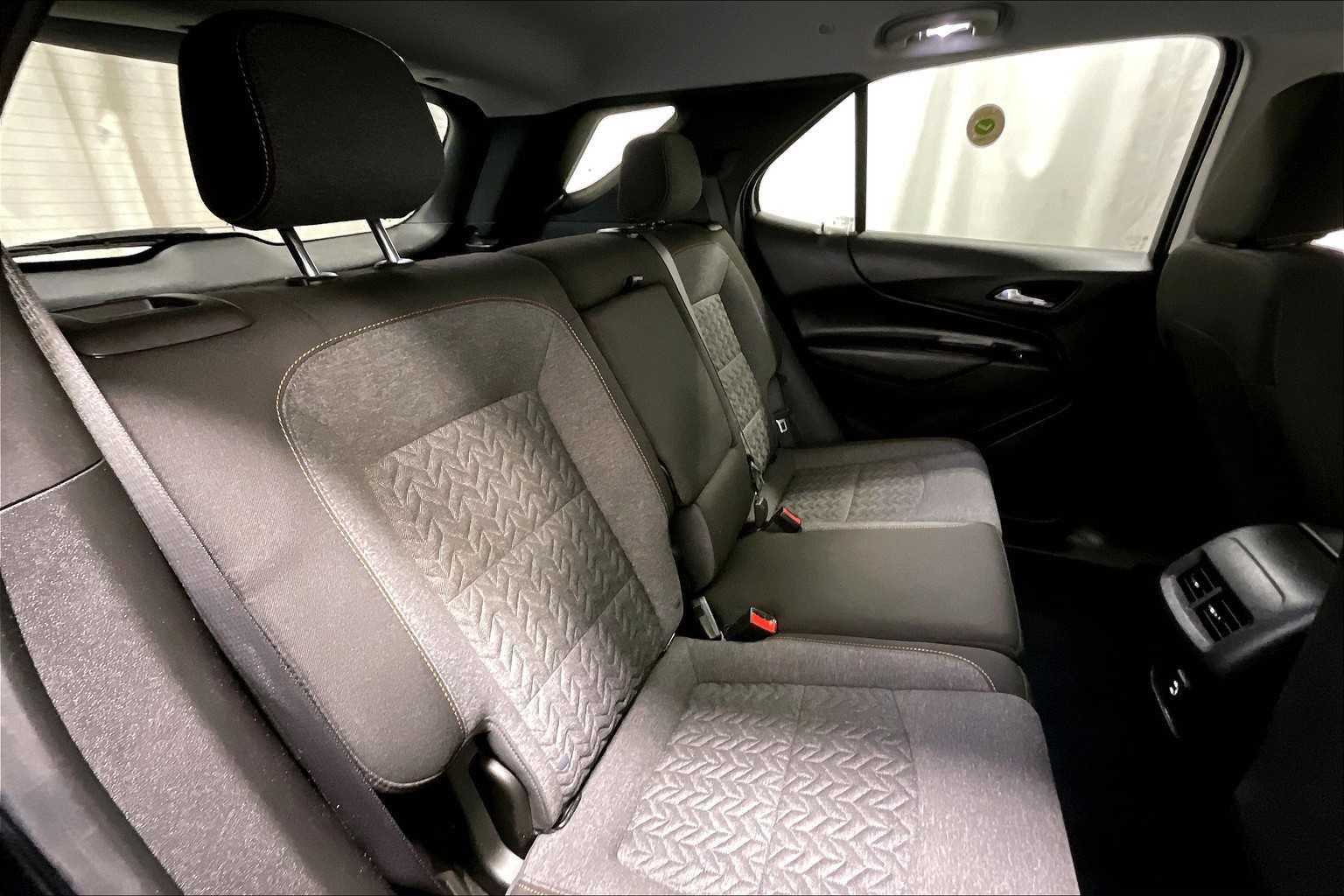 2022 Chevrolet Equinox LT - Photo 16