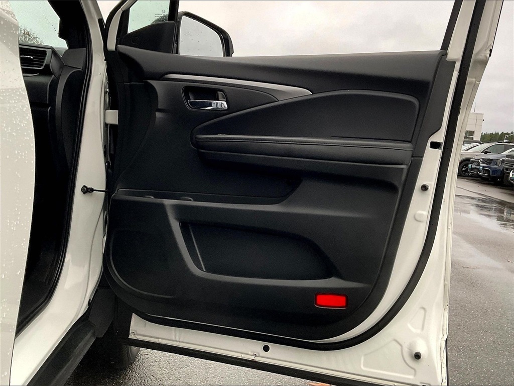 2022 Honda Pilot Sport - Photo 11