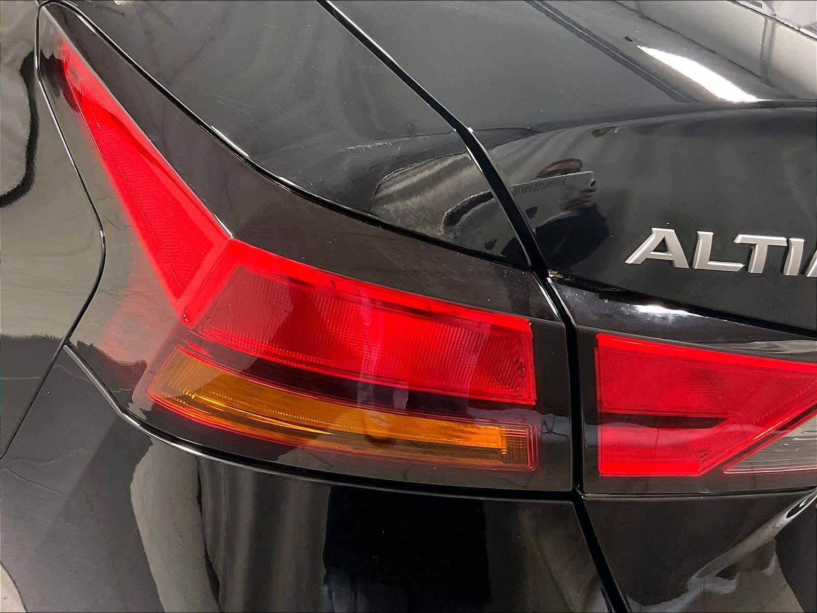 2023 Nissan Altima 2.5 SV - Photo 34