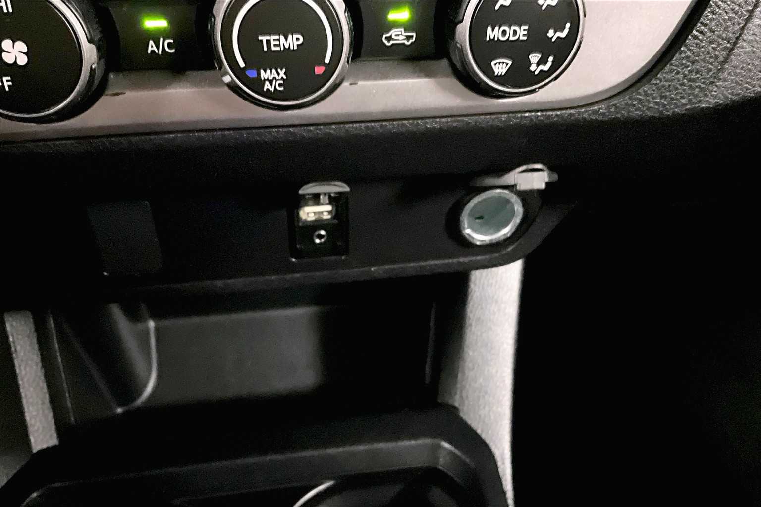 2019 Toyota Tacoma SR - Photo 26