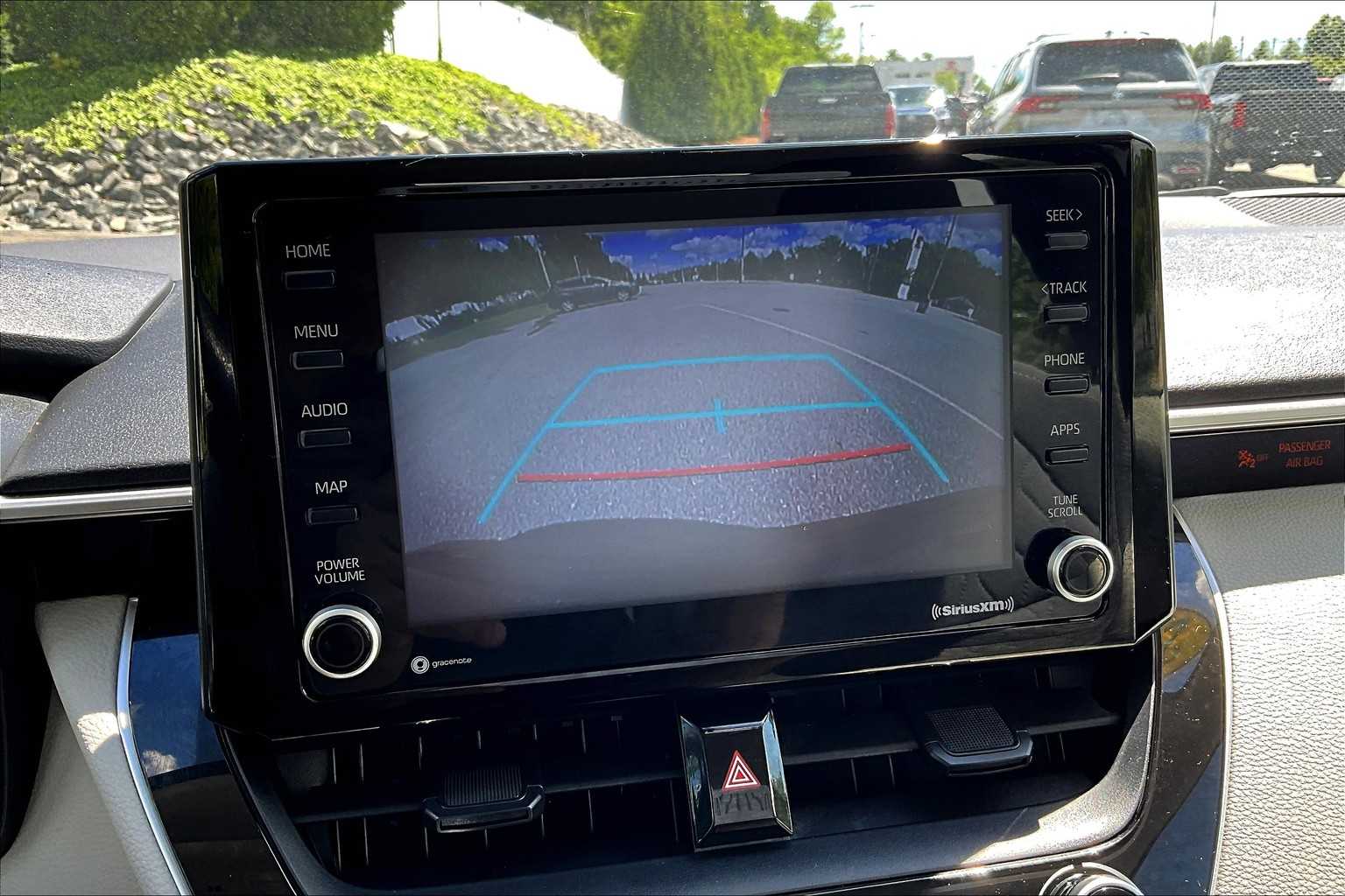 2022 Toyota Corolla LE - Photo 19