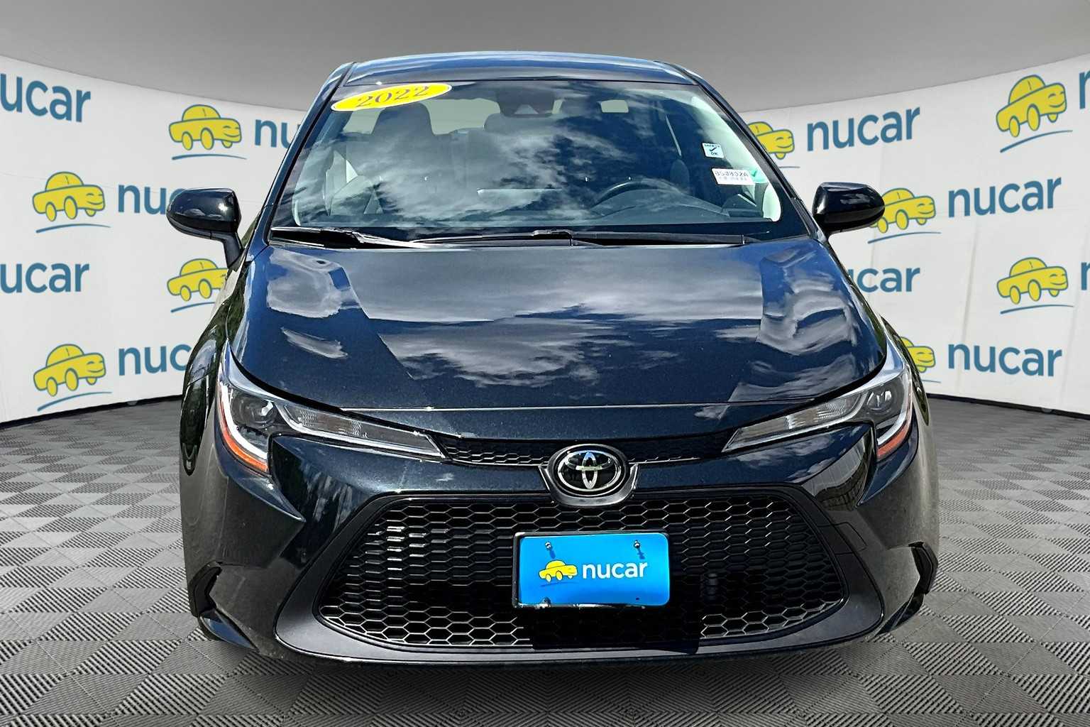 2022 Toyota Corolla LE - Photo 2