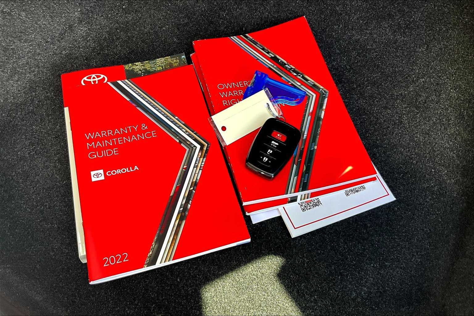 2022 Toyota Corolla LE - Photo 29
