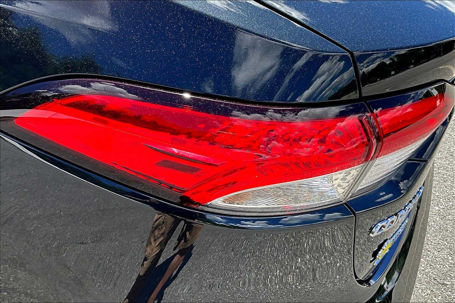 2022 Toyota Corolla LE - Photo 32