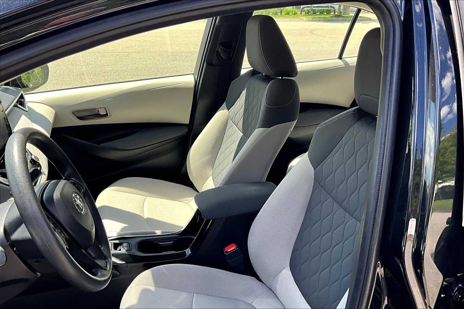 2022 Toyota Corolla LE - Photo 10