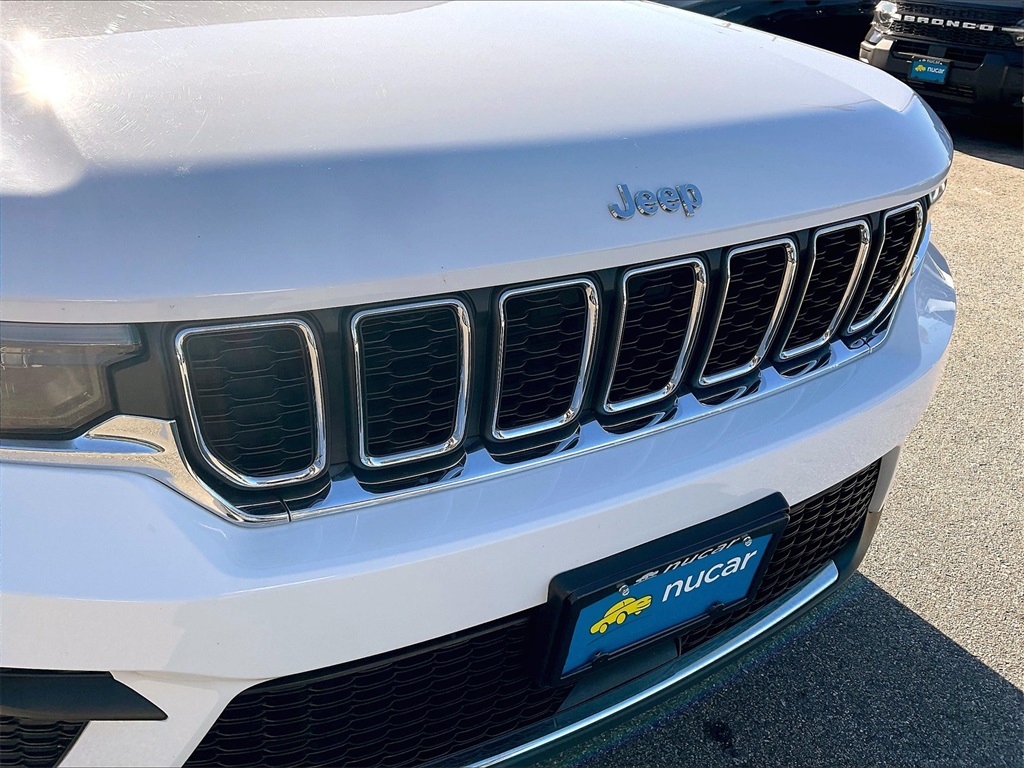 2022 Jeep Grand Cherokee Laredo - Photo 28