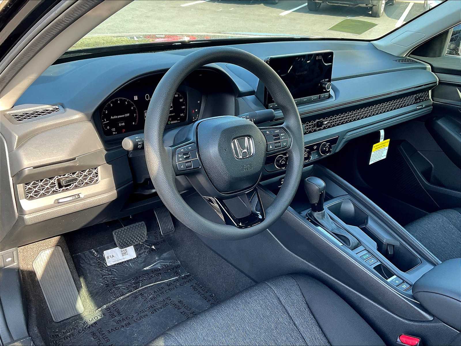2025 Honda Accord LX - Photo 9