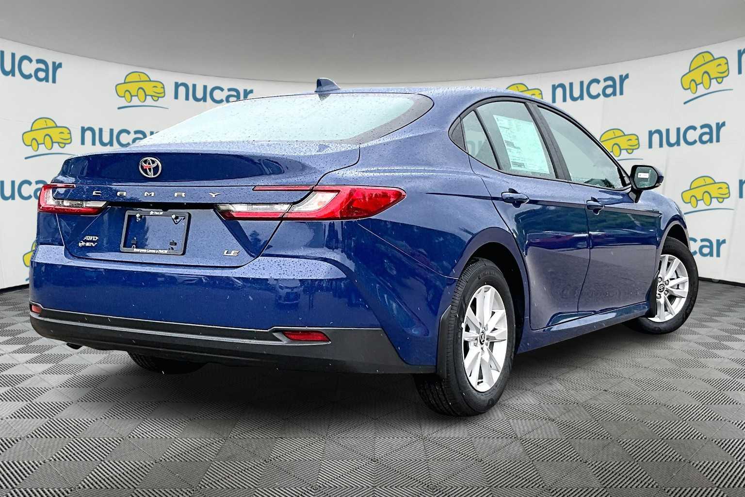 2025 Toyota Camry LE - Photo 7