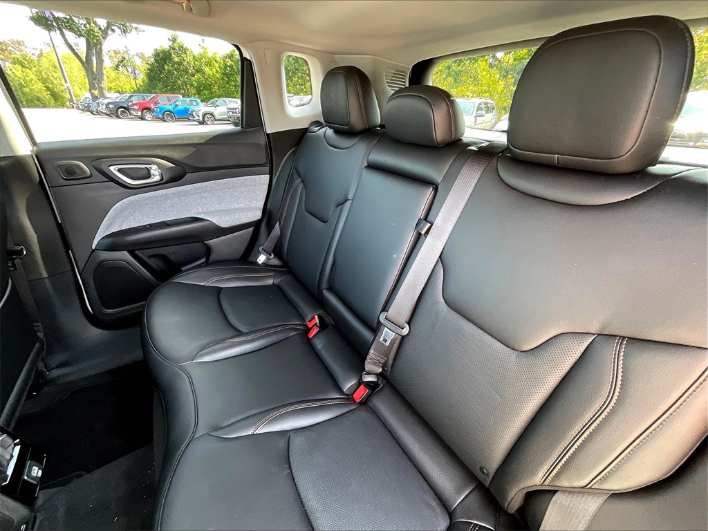 2022 Jeep Compass Latitude Lux - Photo 14