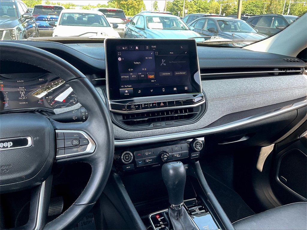 2022 Jeep Compass Latitude Lux - Photo 17