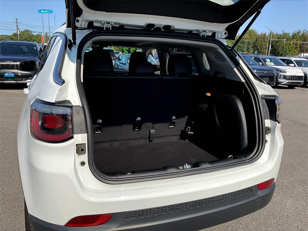 2022 Jeep Compass Latitude Lux - Photo 35