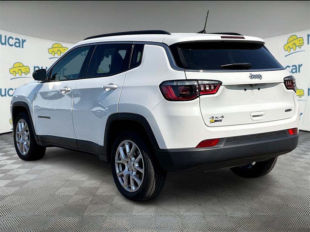 2022 Jeep Compass Latitude Lux - Photo 4