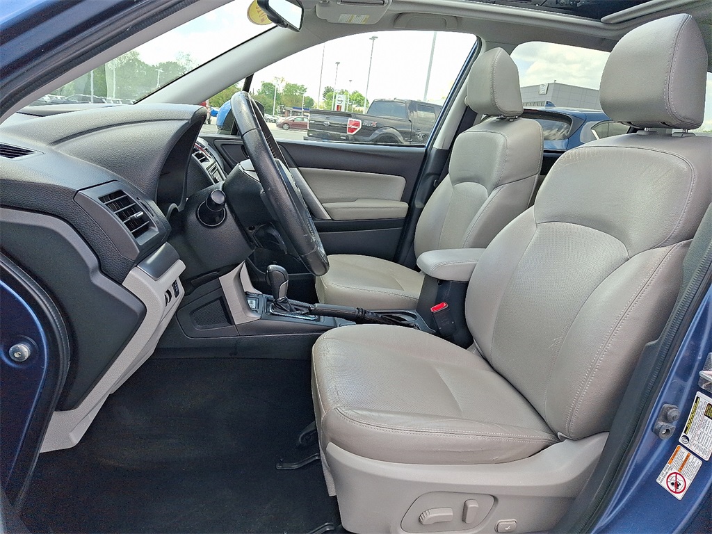 2015 Subaru Forester 2.5i Touring - Photo 13