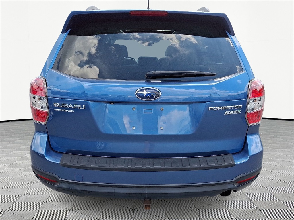 2015 Subaru Forester 2.5i Touring - Photo 5