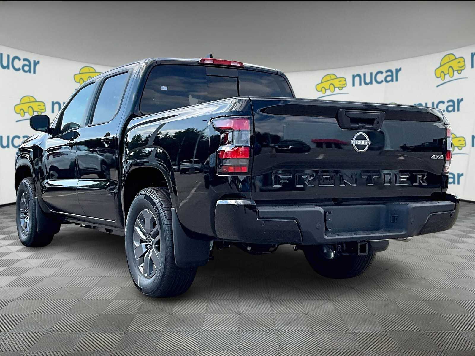 2025 Nissan Frontier SV - Photo 5