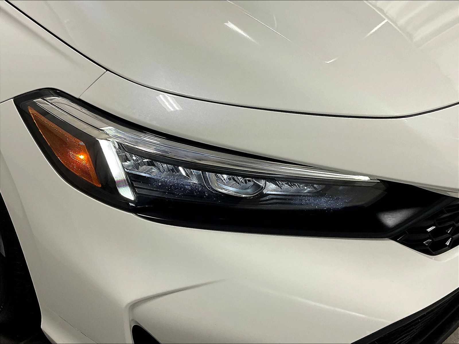2025 Honda Civic LX - Photo 32