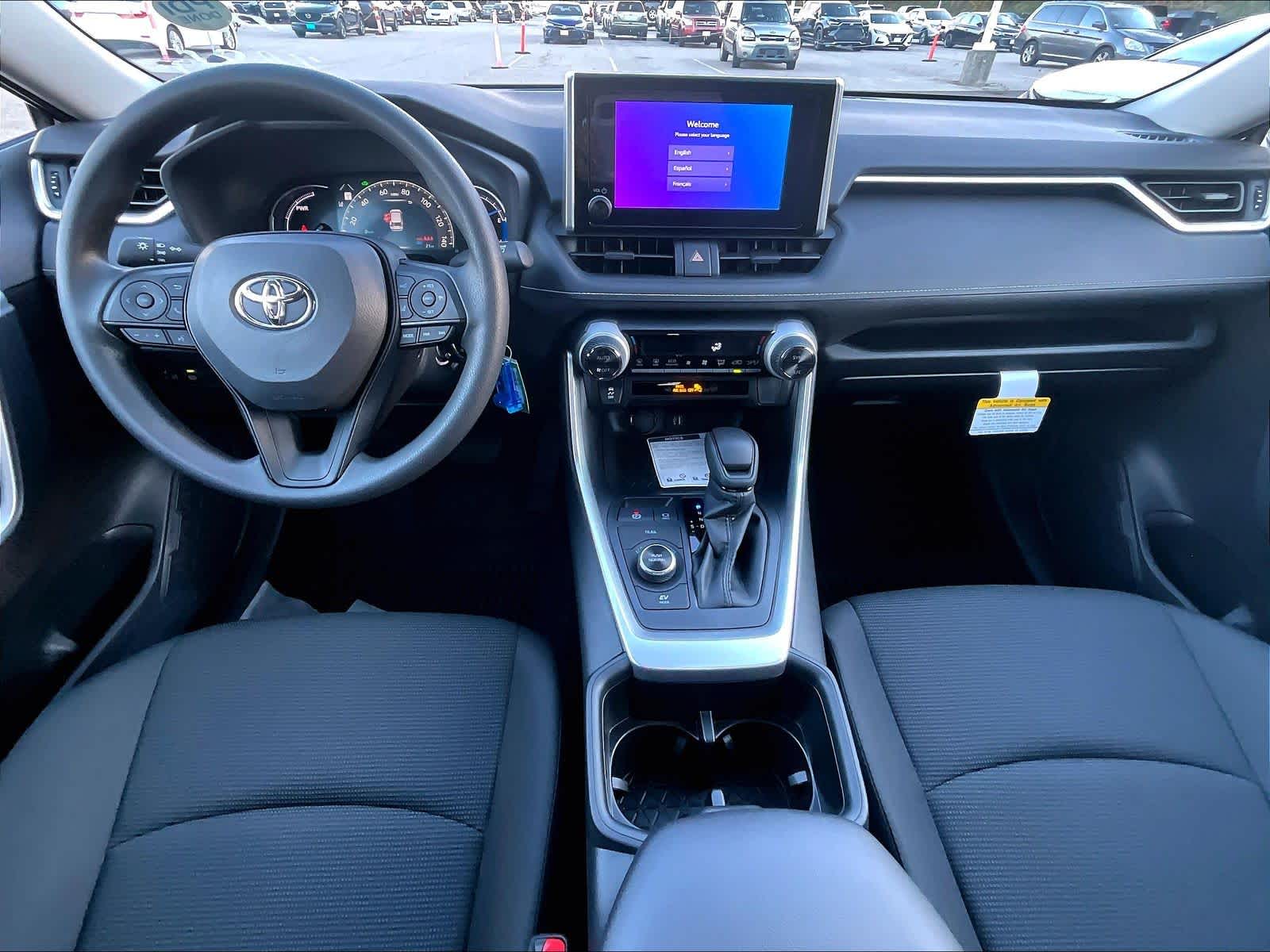 2025 Toyota RAV4 Hybrid LE - Photo 12