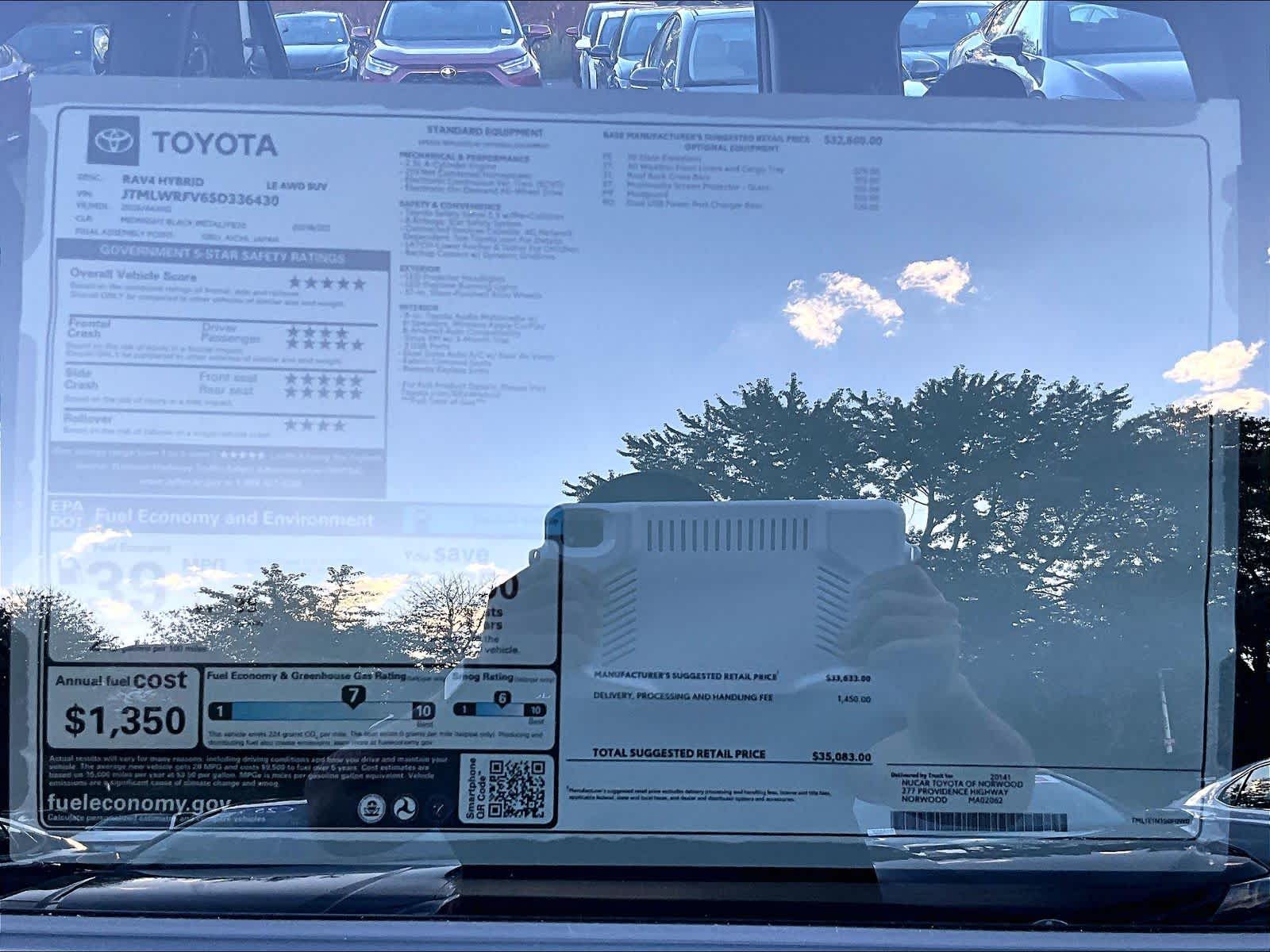 2025 Toyota RAV4 Hybrid LE - Photo 18