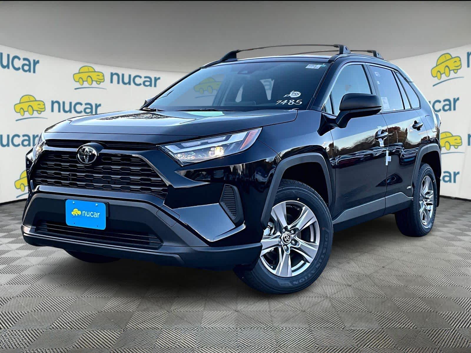 2025 Toyota RAV4 Hybrid LE - Photo 4