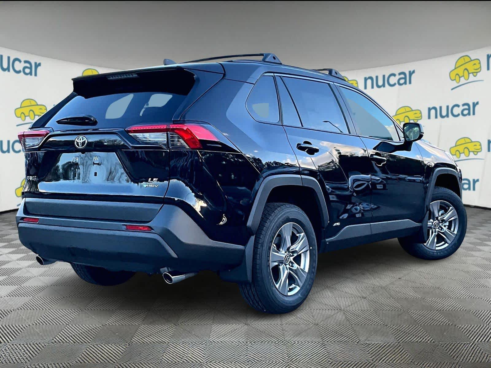 2025 Toyota RAV4 Hybrid LE - Photo 7
