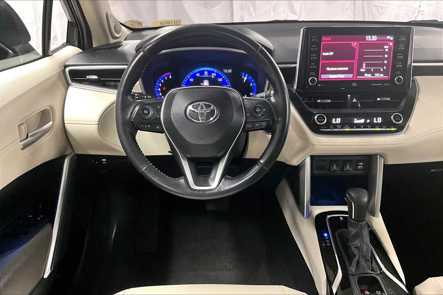 2022 Toyota Corolla Cross XLE - Photo 17