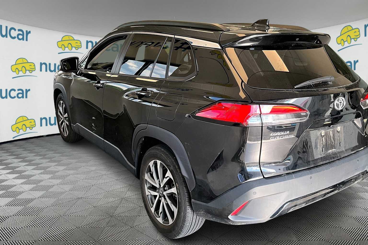 2022 Toyota Corolla Cross XLE - Photo 3